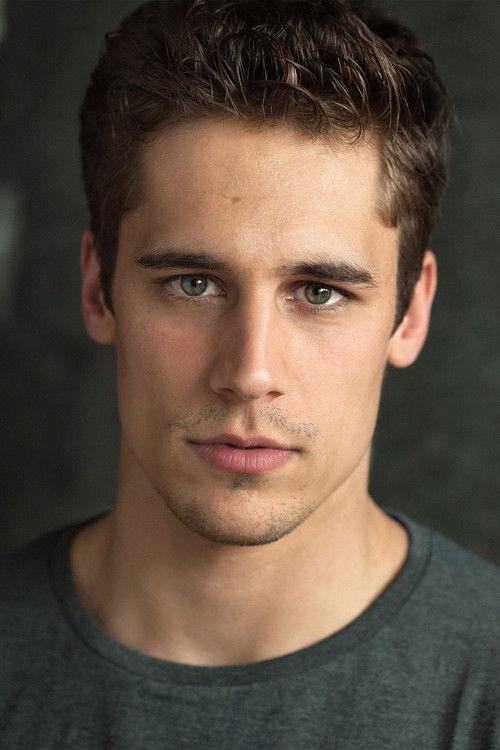 Portrait of actor Martiño Rivas