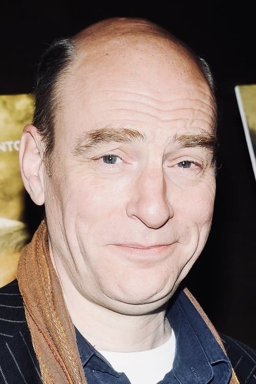 Portrait of actor Simon Kunz