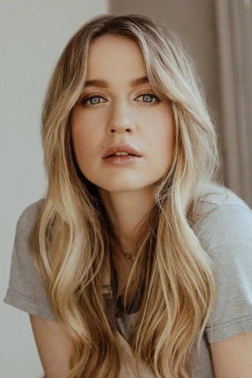 Portrait of actor Roan Curtis