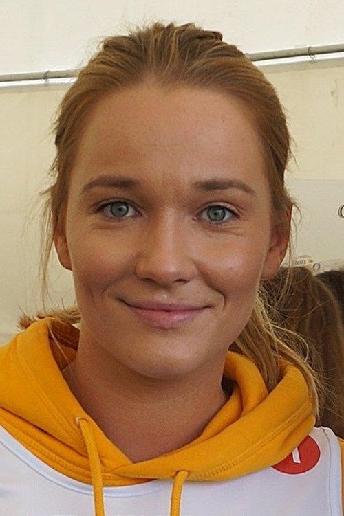 Portrait of actor Joanna Balasz