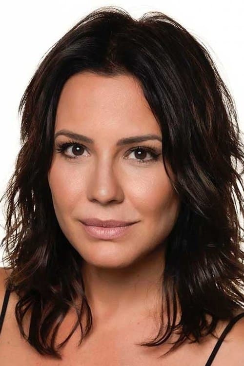 Portrait of actor Juliana Knust