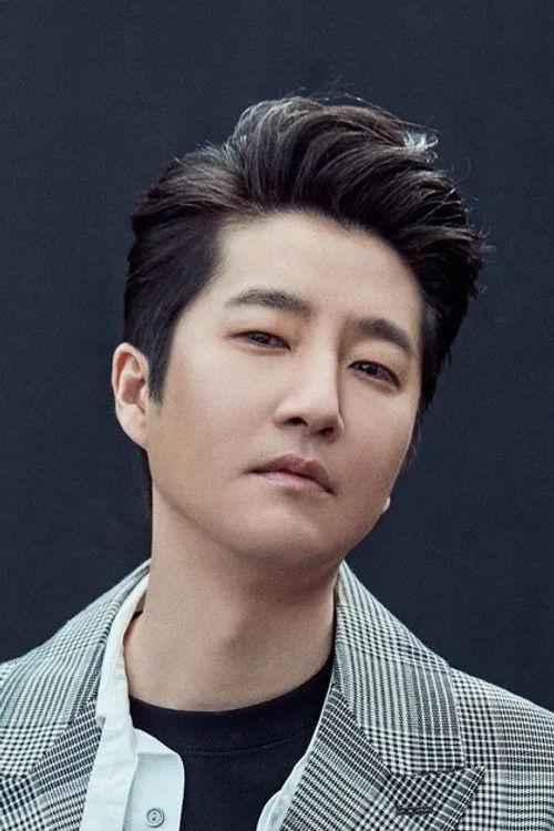 Portrait of actor DJ Tukutz