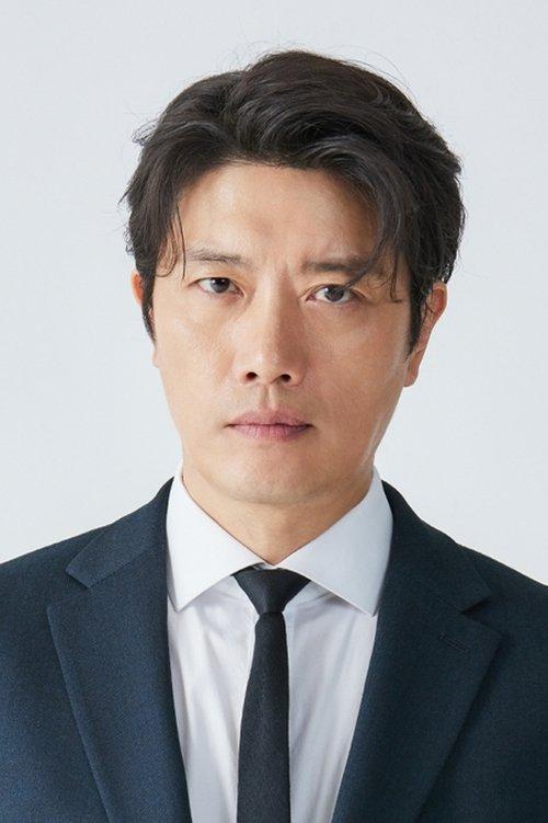 Portrait of actor Park Hee-soon