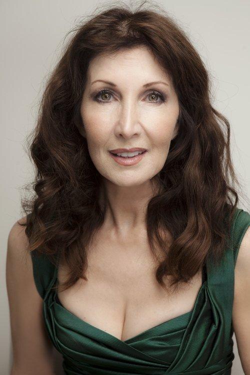 Portrait of actor Joanna Gleason