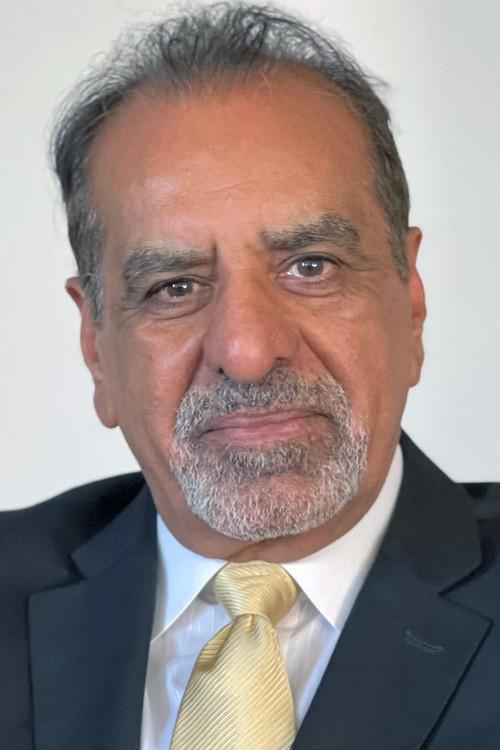 Portrait of actor Kavi Raz