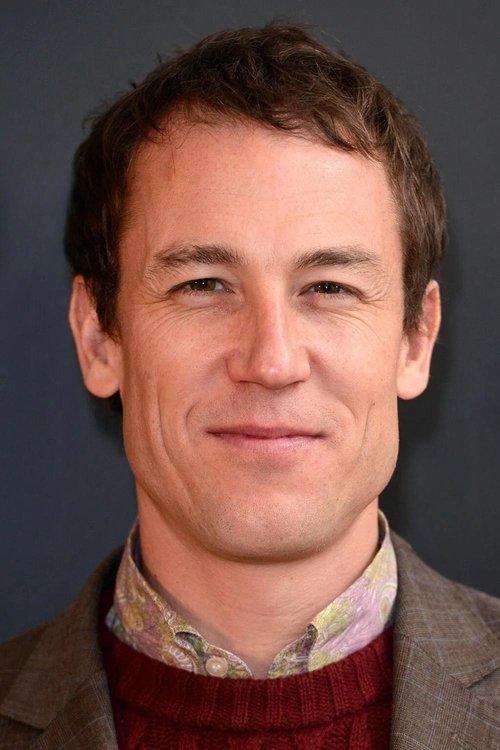 Portrait of actor Tobias Menzies